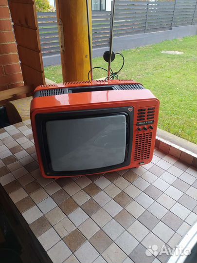 Телевизор цветной silelis