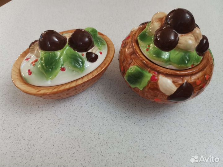 Набор: сахарница и солонка