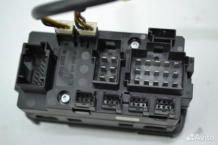 Кнопка аварийной сигнализации mercedes-benz Actros