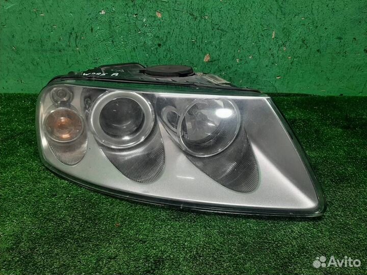 Фара правая volkswagen Touareg (7L) 2006