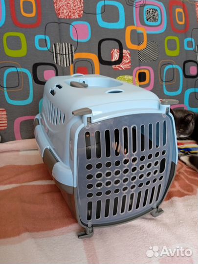 Переноска для кошек пластиковая