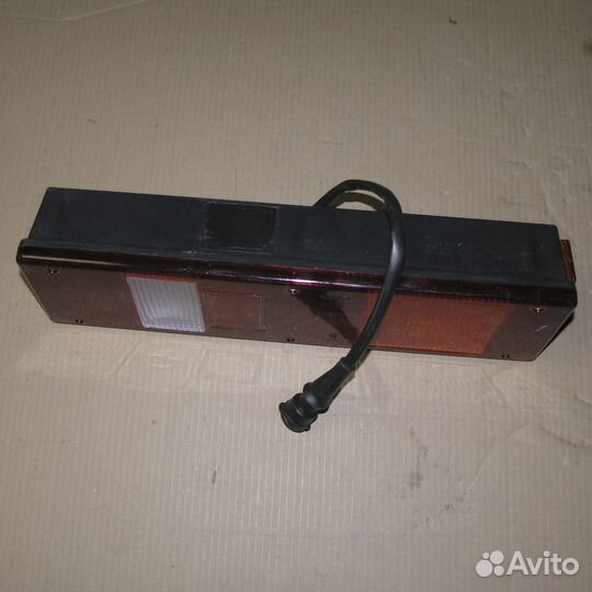 Фонарь задний маз правый с кабелем (7442.3716-10