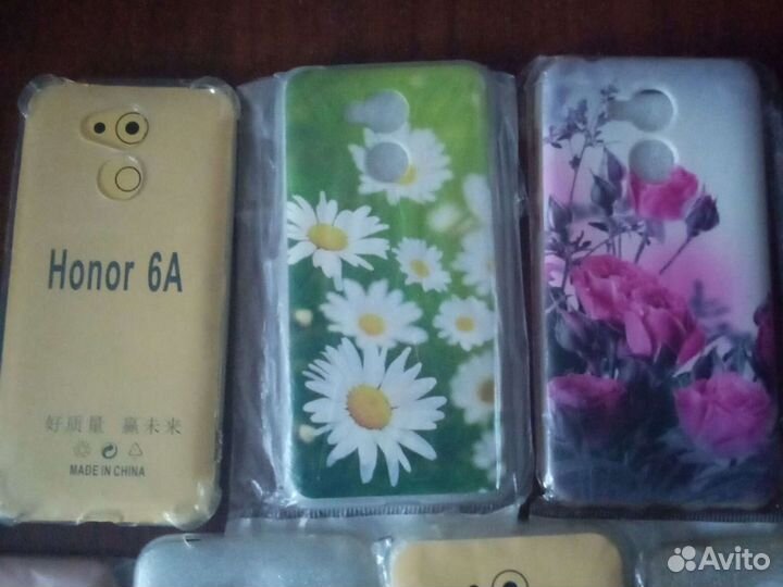 Чехлы на смартфон