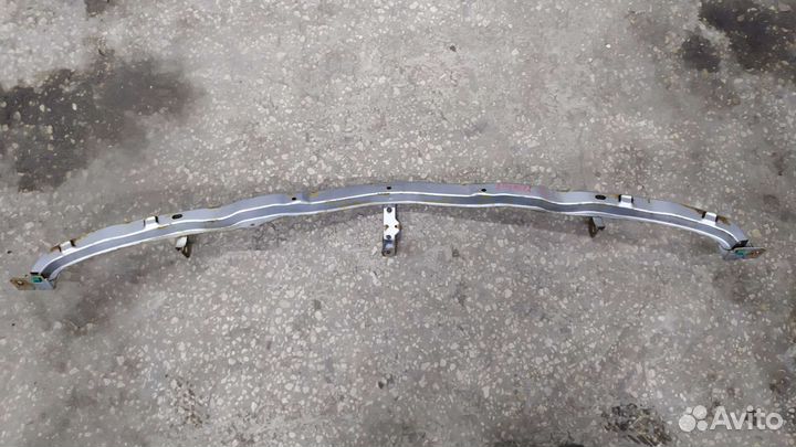 Направляющая переднего бампера примера р11