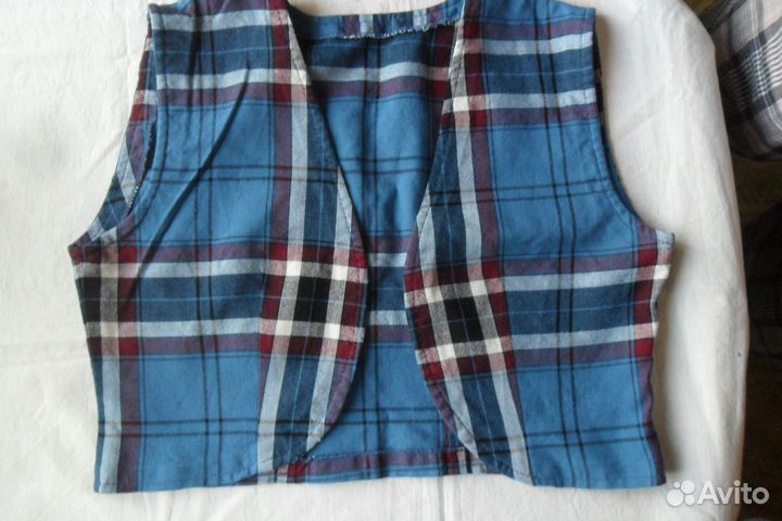 Жилет школьный и кофточка для девочки