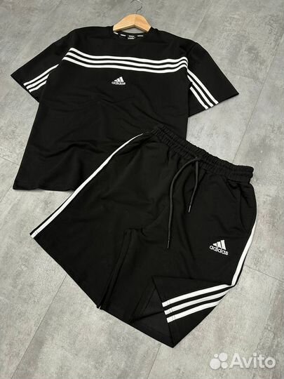 Спортивный костюм Adidas шорты и футболка