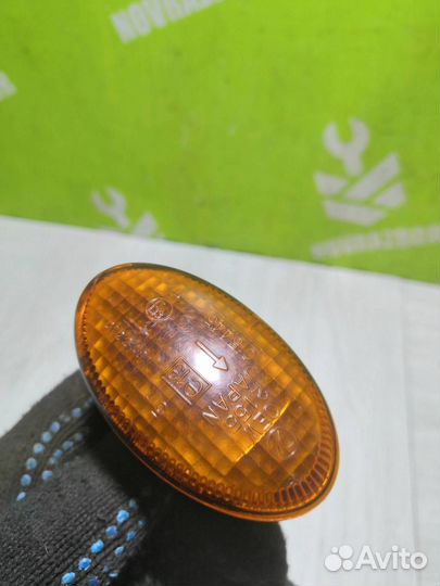 Повторитель на крыло желтый Субару Форестер 10