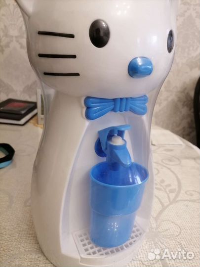 Кулер для воды и сока