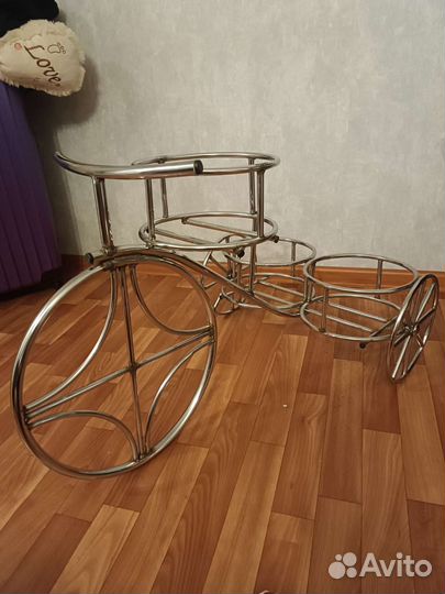 Подставка для цветов хром