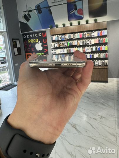 iPhone Xs, 64 ГБ