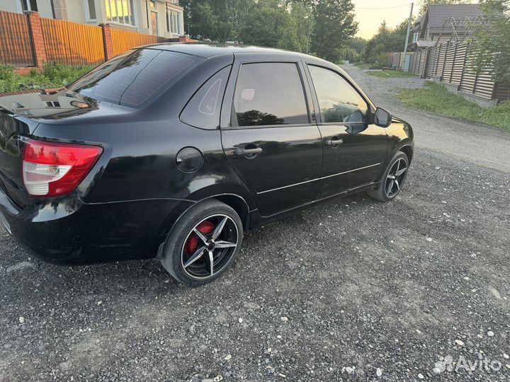 LADA Granta 1.6 МТ, 2012, 178 000 км