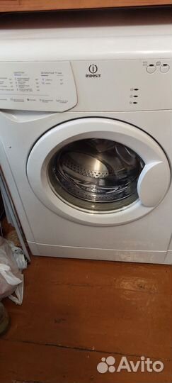 Стиральная машина indesit узкая, б/у