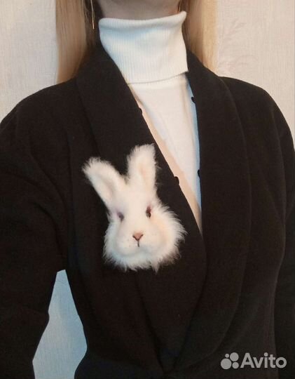 Броши, брелоки