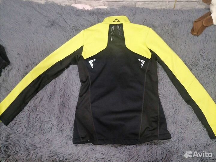 Лыжный разминочный костюм женский