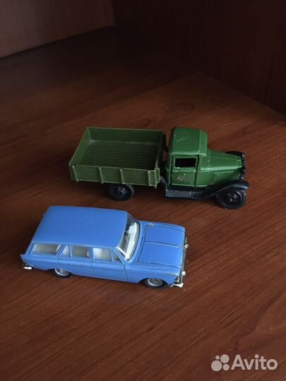 Модельки автомобилей СССР