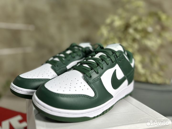 Кроссовки Nike Dunk low