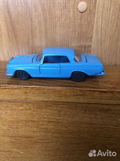 Модель автомобиля