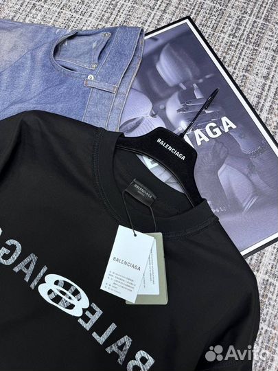 Balenciaga футболка premium