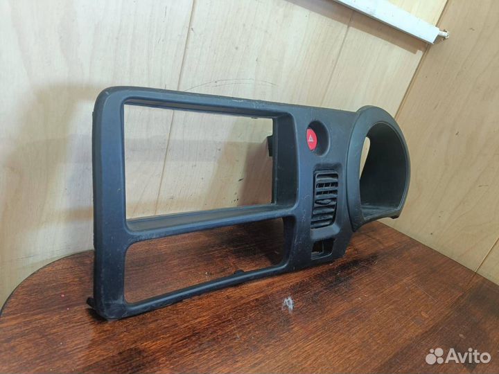 Накладка консоли Daihatsu Hijet S330V 55411B5010