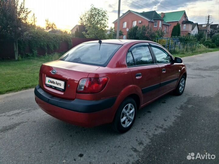 Kia Rio 1.4 МТ, 2008, 242 112 км