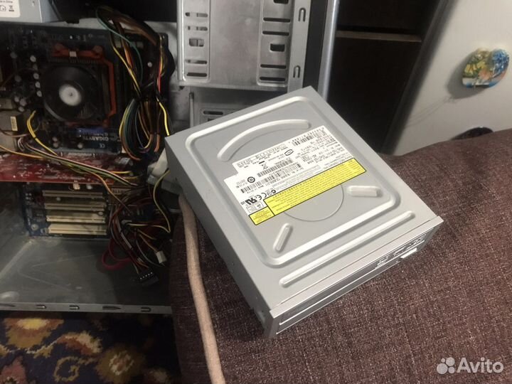 Оперативная ddr2 2gb kingston + DVD CD рум