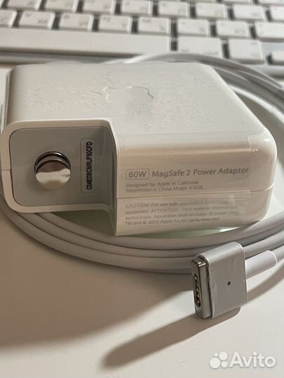 Блок питания Apple 60W MagSafe 2 для MacBook Pro