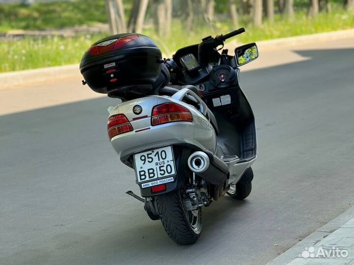 Suzuki burgman skywave 650