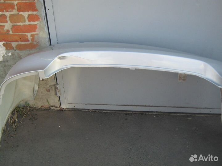 Форд Фокус бампер задний, серебро