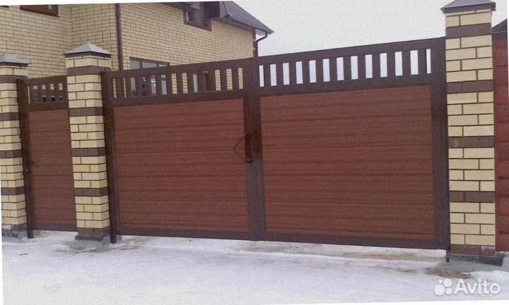 Ворота распашные в алюминиевой раме DoorHan