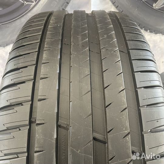 Michelin Pilot Sport 4 SUV 275/40 R22 107Y