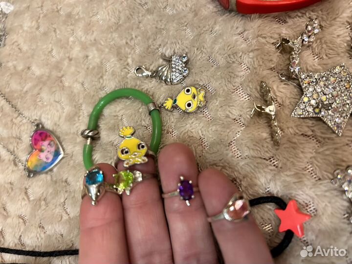 Украшения и заколки для волос для девочки