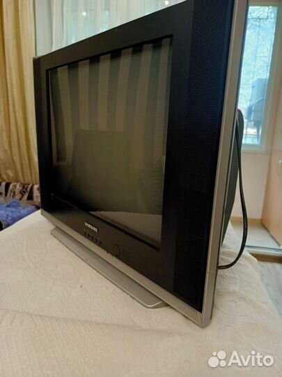 Телевизор samsung