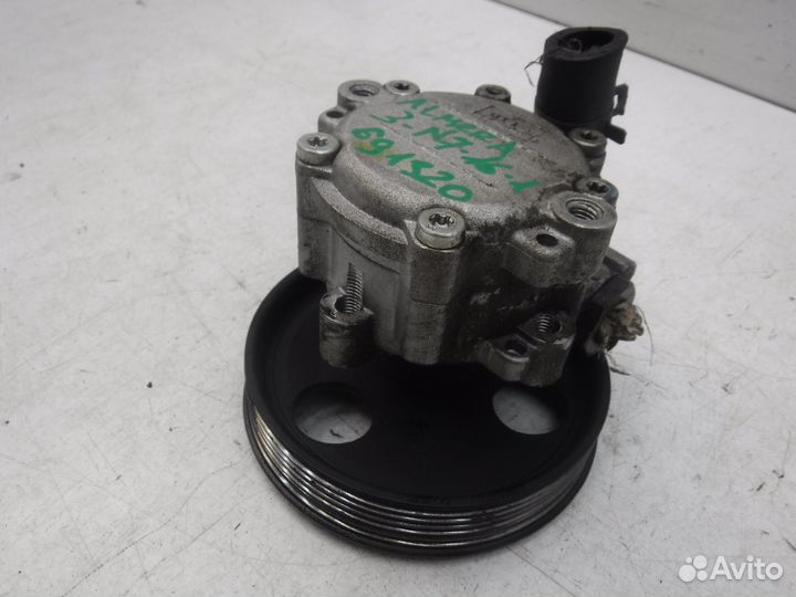 Насос гур на Nissan Almera