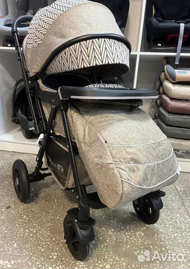 Коляска прогулочная Babyhit с перекидной ручкой