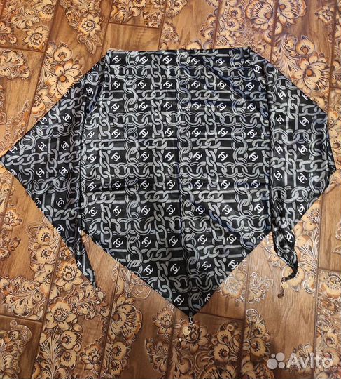 Новые, двойные, шёлковые палантины с подвесками