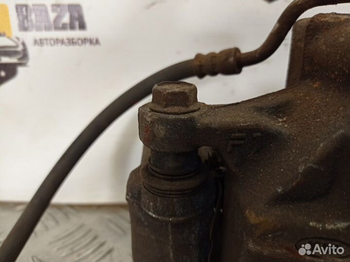 Суппорт тормозной передний правый R