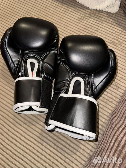 Боксерские перчатки Reyvel 12 унций