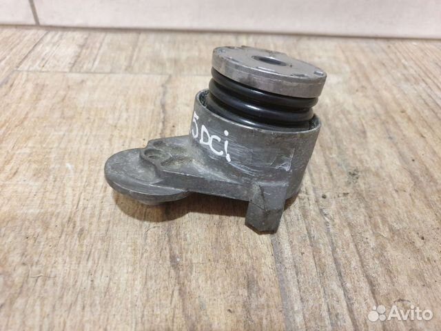 Renault Kangoo.Рено Канго. Натяжитель генератора