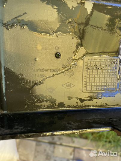 Накладка переднего бампера renault megane 3