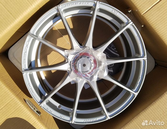 Nokian Tyres WR D4 225/40 R18 и 245/40 R18 91V