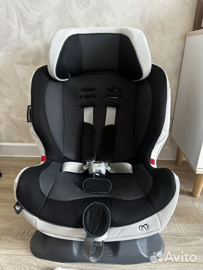 Автокресло Carmate Ailebebe Swing Moon