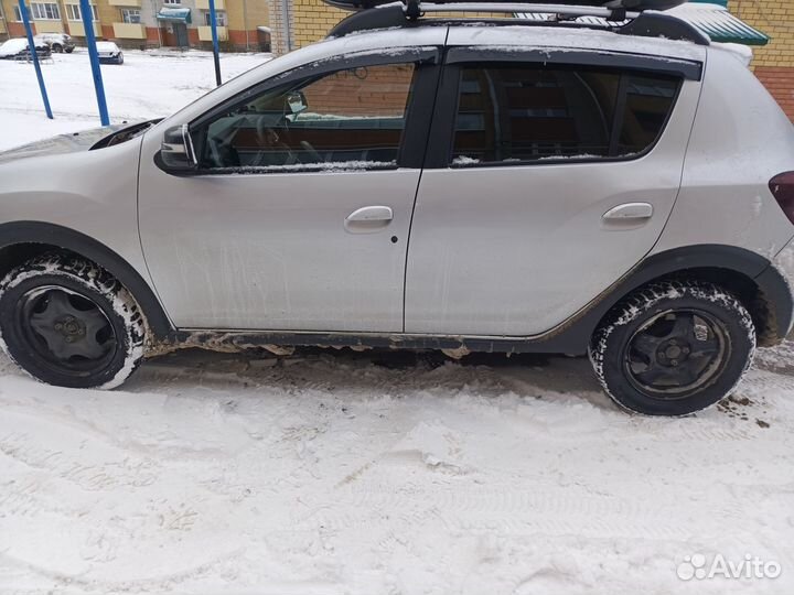 Renault Sandero Stepway 1.6 МТ, 2018, 75 364 км