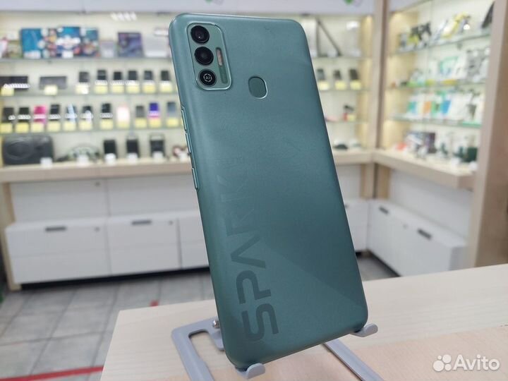 Смартфон Tecno Spark 7 4/64GB (зелёный)