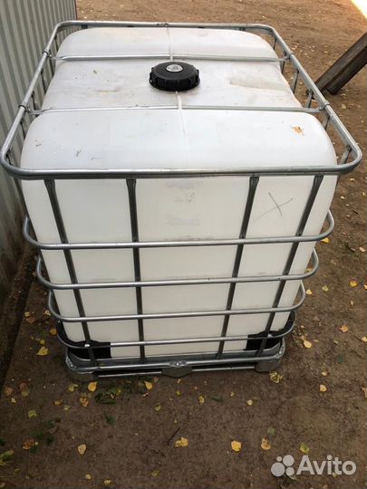 Емкость для воды 1000 литров, еврокуб