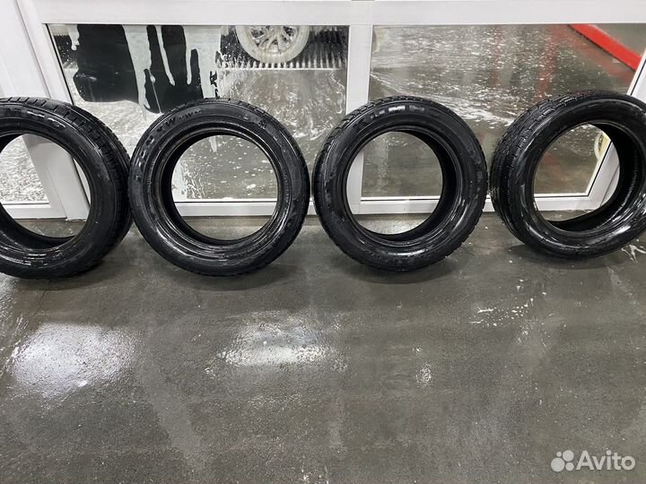 Kumho I'Zen XW KW17 215/55 R16