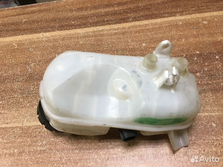 Бачок гтц Renault Arkana