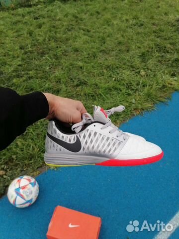 Футбольные бутсы для зала Nike lunar gato II