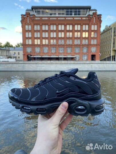 Nike air max tn plus triple black оригинал