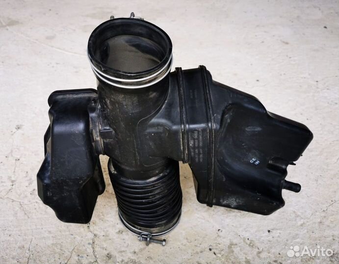 Воздуховод вентиляции салона 1788038050