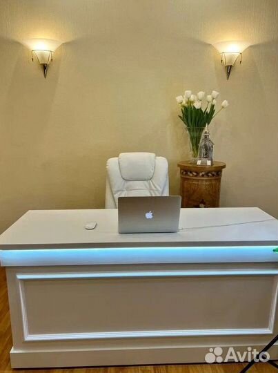 Стол с подсветкой Вайт